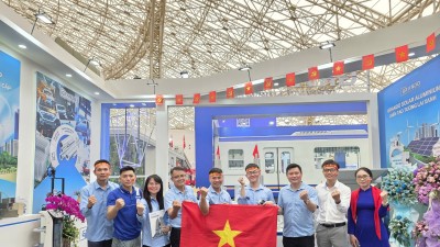 Sôi động – Bùng nổ – Hấp dẫn chính là không khí tại gian hàng Grando trong Triển lãm Thành tựu đất nước