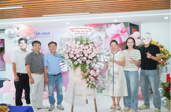 Grando rộn ràng chào đón ngày phụ nữ Việt Nam 20/10