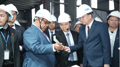 Grando tự hào đón thủ tướng cộng hòa Vanuatu tham quan Nhà Máy Sản Xuất Nhôm